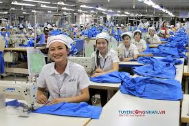 Trung tâm giới thiệu việc làm Hà Nội - Công nhân nhà máy